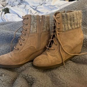 Wedges boots